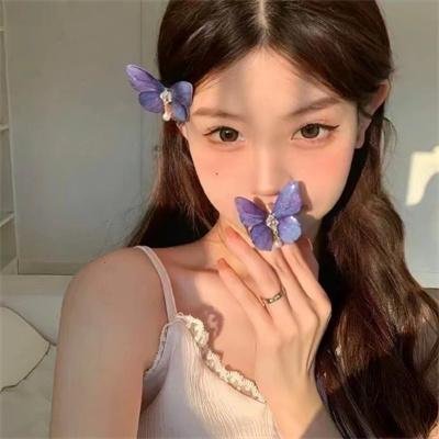 远山含黛,挽月无情